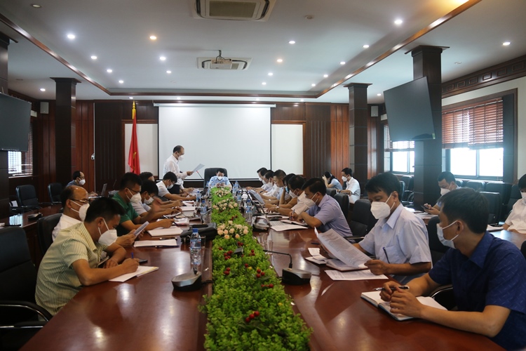 Chủ tịch Ủy ban nhân dân tỉnh kiểm tra công tác khôi phục hoạt động phát triển kinh tế xã hội tại...|https://www.bacgiang.gov.vn/zh_CN/web/ubnd-xa-viet-tien/chi-tiet-tin-tuc/-/asset_publisher/M0UUAFstbTMq/content/chu-tich-uy-ban-nhan-dan-tinh-kiem-tra-cong-tac-khoi-phuc-hoat-ong-phat-trien-kinh-te-xa-hoi-tai-huyen-viet-yen