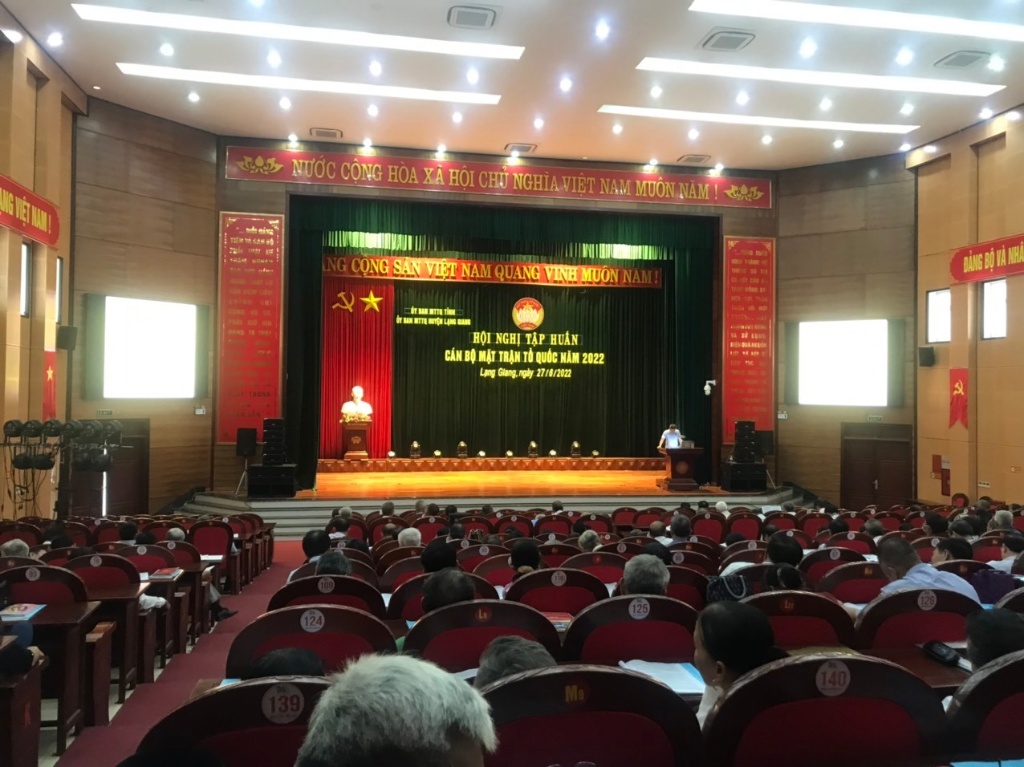 Lạng Giang tổ chức Hội nghị tập huấn cán bộ MTTQ năm 2022 và tuyên truyền vận động, tổ chức tiếp...