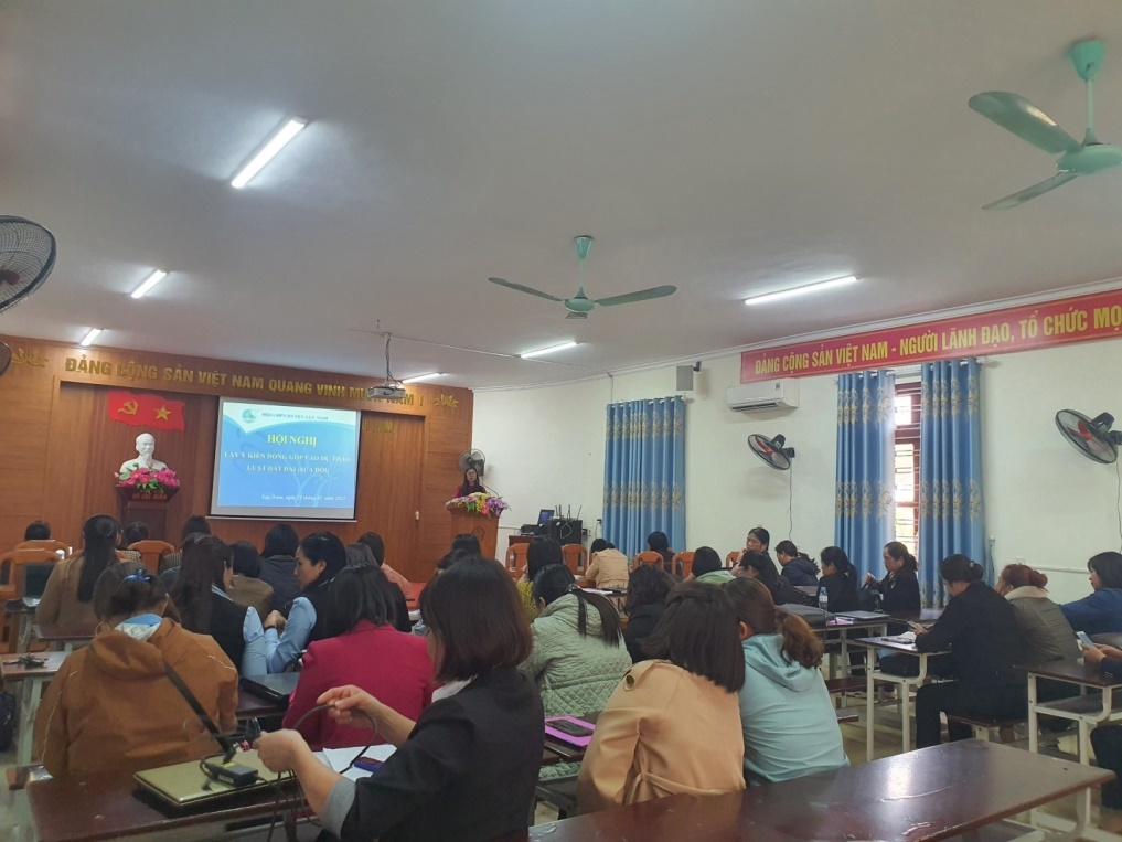 Hội LHPN huyện Lục Nam lấy ý kiến tham gia Dự thảo Luật Đất đai (sửa đổi)
