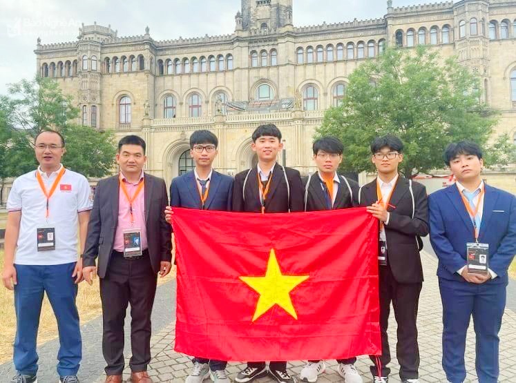 Bắc Giang: Thêm 1 học sinh đạt Huy chương Bạc Olympic Vật lý Châu Âu