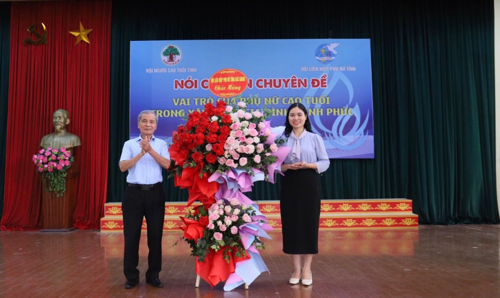 Hội Liên hiệp Phụ nữ - Hội Người cao tuổi tỉnh Bắc Giang  phối hợp tổ chức nói chuyện chuyên đề...
