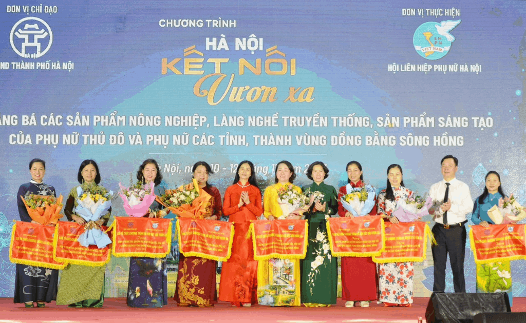 Hội LHPN tỉnh Bắc Giang tham gia  Chương trình “Hà Nội kết nối - vươn xa”