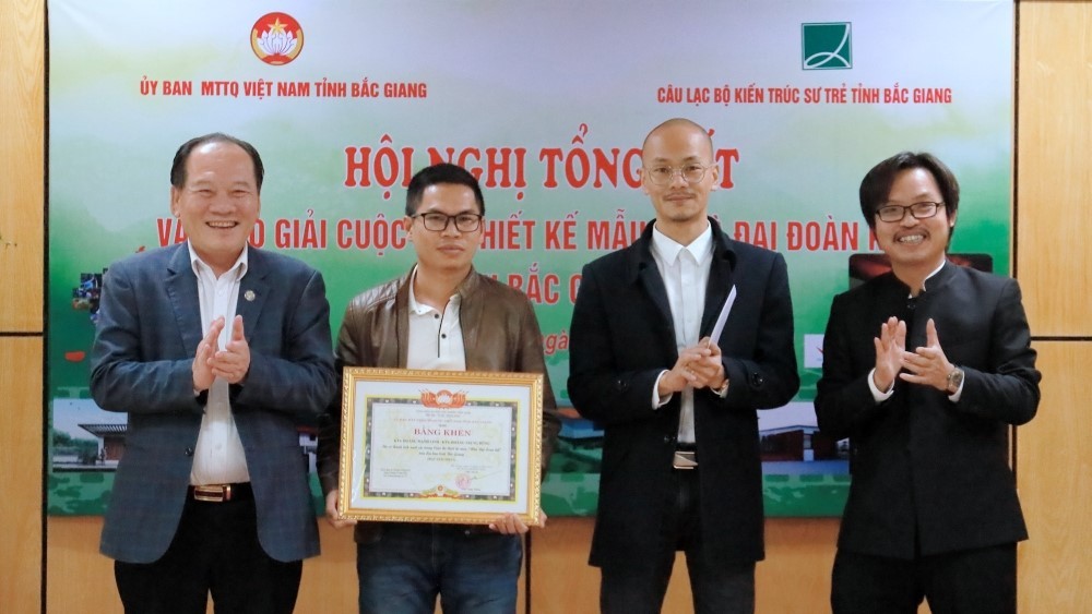 Bắc Giang: Tổng kết và trao giải Cuộc thi thiết kế mẫu nhà “Đại đoàn kết”