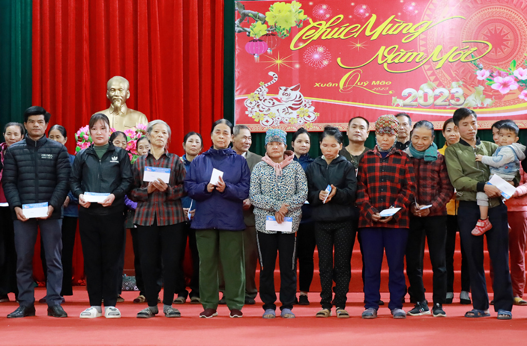 Bắc Giang triển khai Kế hoạch vận động, tặng quà cho người nghèo nhân dịp Tết Nguyên đán Giáp Thìn năm 2024