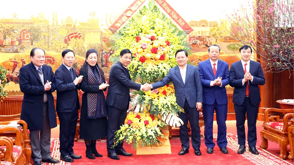 Đoàn đại biểu tỉnh Bắc Giang thăm, chúc Tết tỉnh Bắc Ninh và các đồng chí nguyên lãnh đạo tỉnh Hà...