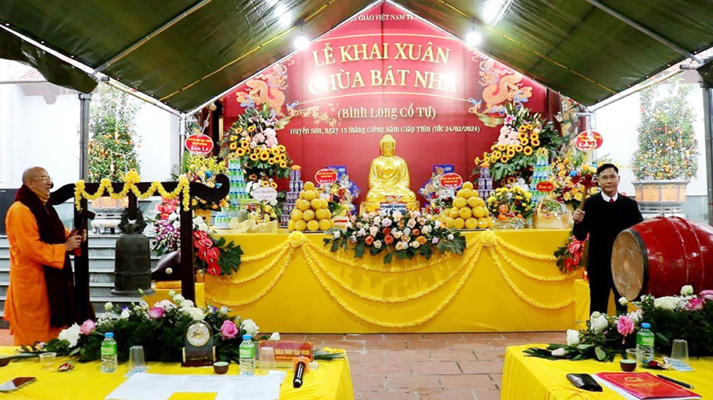 Lễ khai hội xuân chùa Bát Nhã (Bình Long) xã Huyền Sơn, huyện Lục Nam|https://www.bacgiang.gov.vn/web/guest/chi-tiet-tin-tuc/-/asset_publisher/St1DaeZNsp94/content/le-khai-hoi-xuan-chua-bat-nha-binh-long-xa-huyen-son-huyen-luc-nam