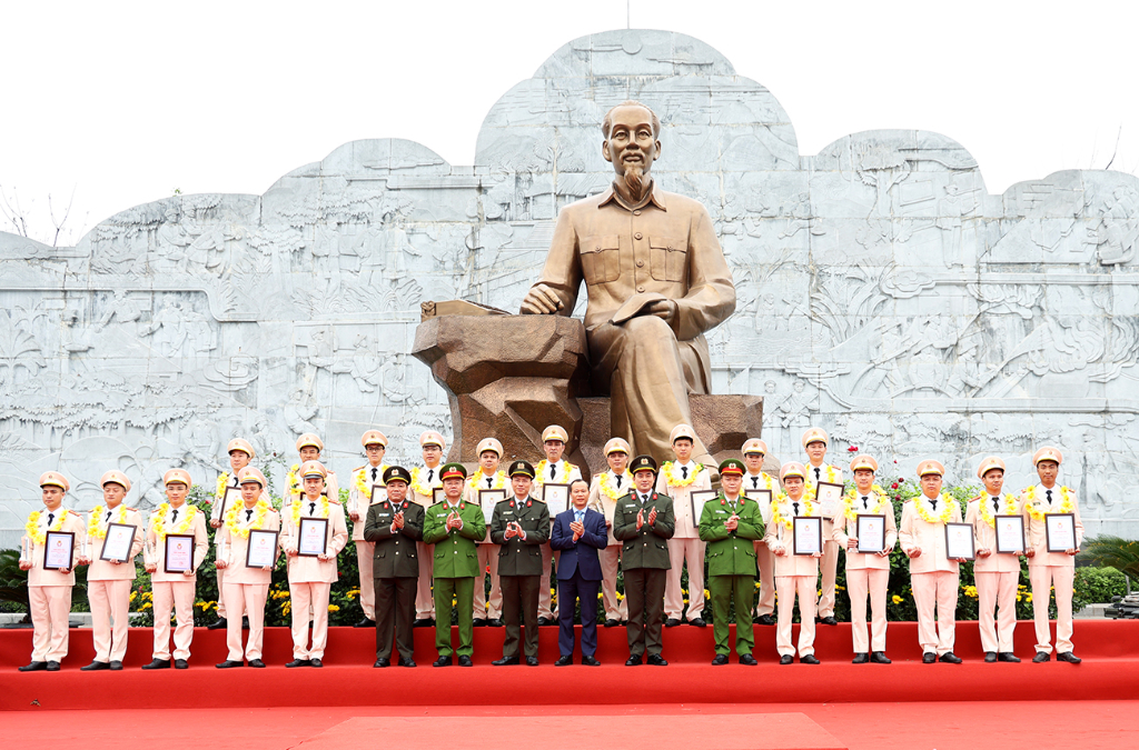 Bắc Giang: Tuyên dương 20 gương mặt trẻ Công an tiêu biểu, Công an xã xuất sắc năm 2023