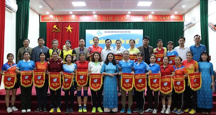 Hội LHPN huyện Hiệp Hoà tổ chức thành công Giải bóng chuyền hơi nữ năm 2024