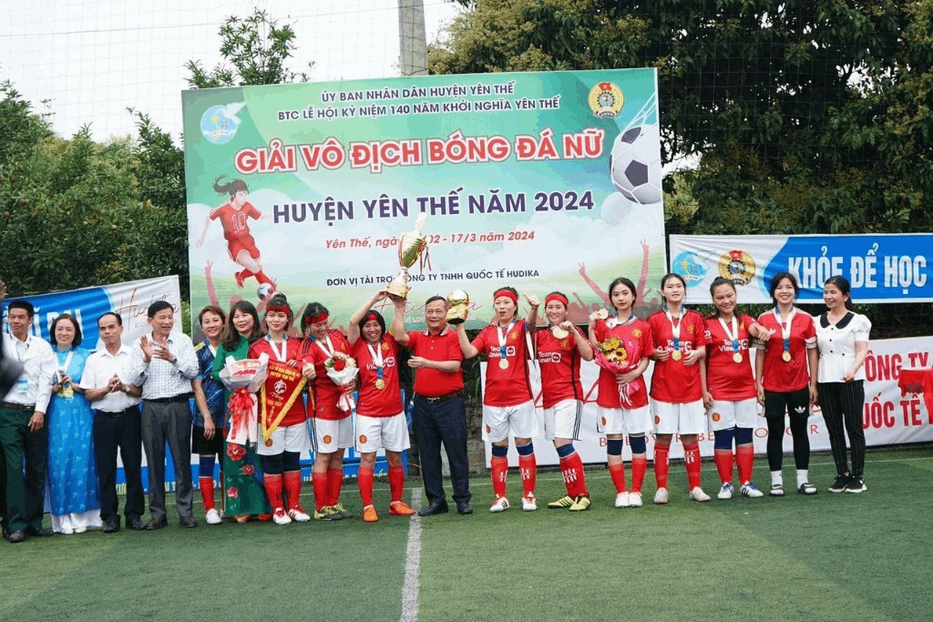 Bế mạc Giải vô địch bóng đá nữ huyện Yên Thế năm 2024