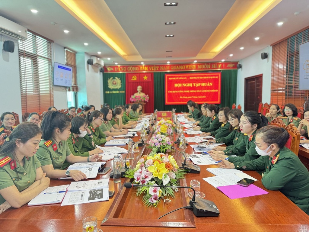 Bắc Giang: 45 đồng chí là cán bộ Hội thuộc lực lượng vũ trang các cấp được tập huấn ứng dụng công...