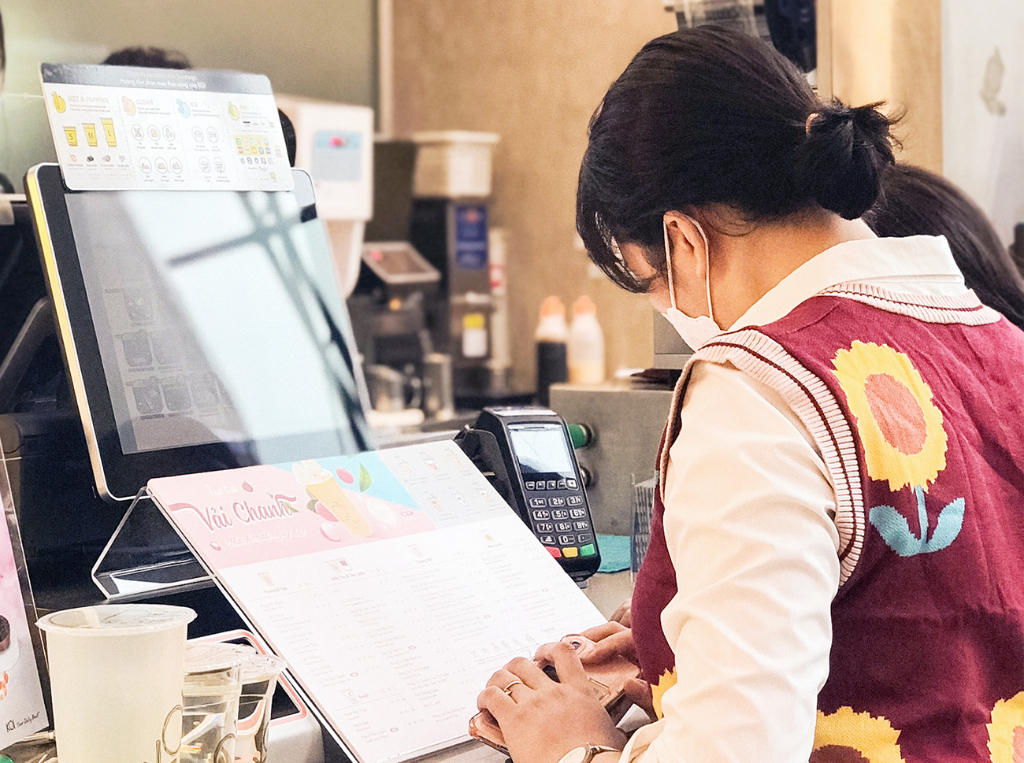 Bac Giang deploys electronic invoices generated from cash registers|https://www.bacgiang.gov.vn/web/chuyen-trang-english/detailed-news/-/asset_publisher/MVQI5B2YMPsk/content/bac-giang-deploys-electronic-invoices-generated-from-cash-registers