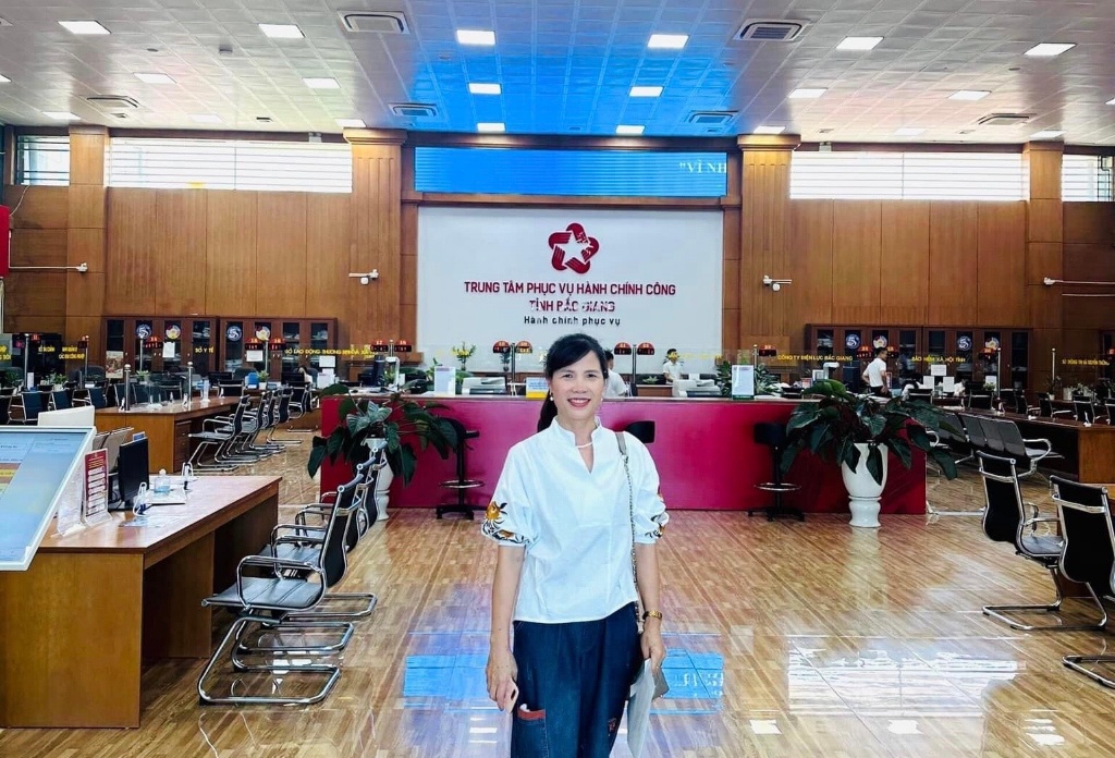 Hiệu quả từ hòm thư góp ý tại Trung tâm Phục vụ hành chính công tỉnh Bắc Giang|https://www.bacgiang.gov.vn/web/phuc-vu-hanh-chinh-cong-tinh-bac-giang/chi-tiet-tin-tuc/-/asset_publisher/M0UUAFstbTMq/content/bac-giang-hieu-qua-cai-cach-hanh-chinh-tu-hom-thu-gop-y-tai-trung-tam-phuc-vu-hanh-chinh-cong-