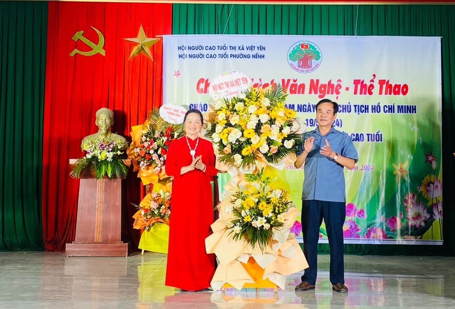 Thị xã Việt Yên: Sôi nổi chương trình Văn nghệ - Thể thao của Hội Người cao tuổi phường Nếnh