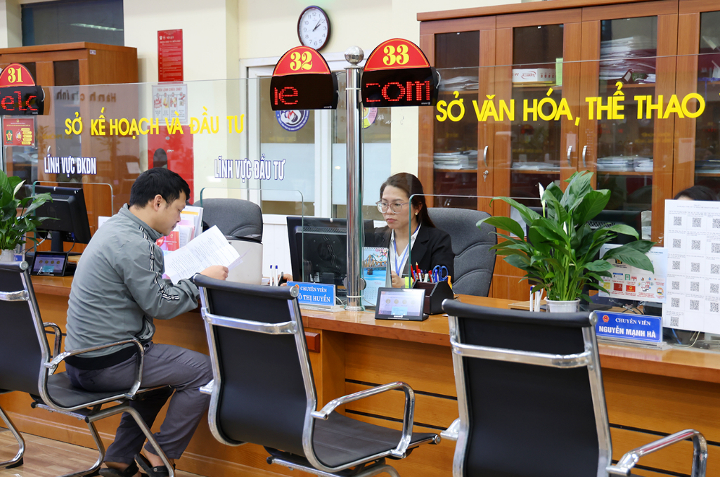 Bắc Giang: Tháng 5 kết quả giải quyết hồ sơ thủ tục hành chính trước và đúng hạn đạt tỷ lệ 99,8%|https://www.bacgiang.gov.vn/web/guest/chi-tiet-tin-tuc/-/asset_publisher/St1DaeZNsp94/content/bac-giang-thang-5-ket-qua-giai-quyet-ho-so-tthc-truoc-va-ung-han-at-ty-le-99-8-