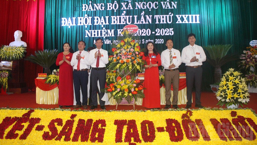 Đảng bộ xã Ngọc Vân (Tân Yên) tổ chức đại hội điểm