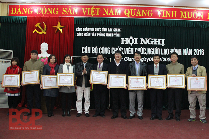 Văn phòng UBND tỉnh Bắc Giang: 31 tập thể, cá nhân được khen thưởng