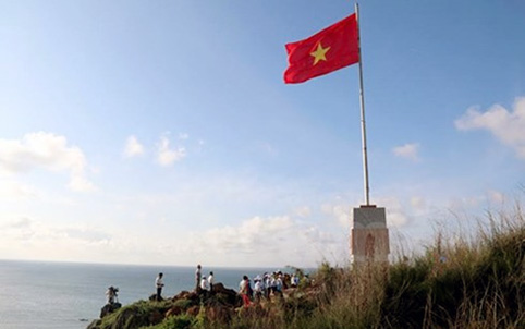 Khánh thành cột cờ chủ quyền Tổ quốc tại Đảo Phú Quý