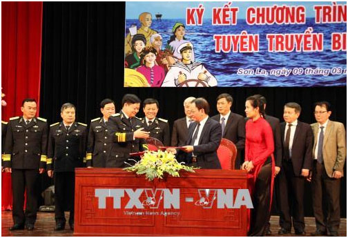 Tỉnh ủy Sơn La và Đảng ủy Quân chủng Hải quân Việt Nam phối hợp tuyên truyền về biển, đảo