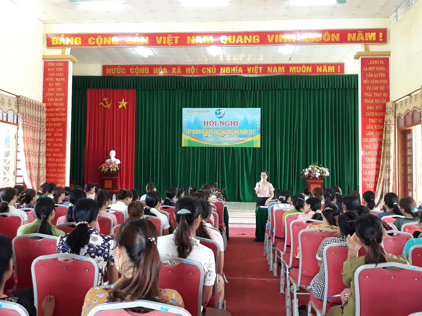 Hội LHPN huyện Sơn Động tổ chức Hội Nghị tập huấn nghiệp vụ công tác Hội
