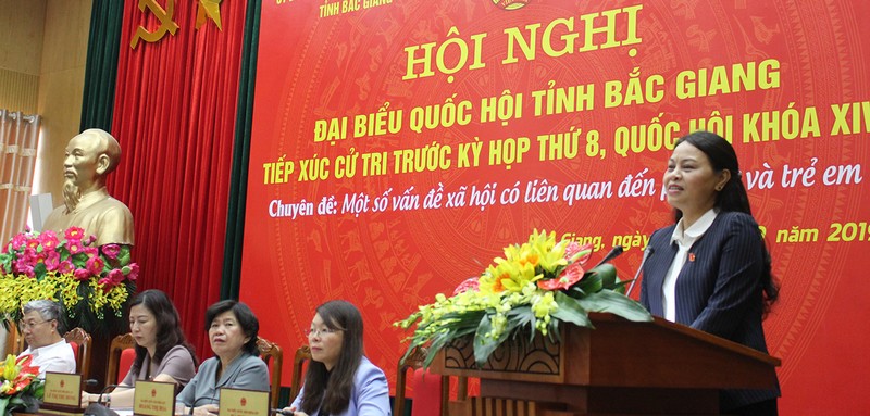 Phụ nữ Bắc Giang tích cực giám sát, phản biện xã hội, tham gia góp ý xây dựng Đảng, xây dựng...